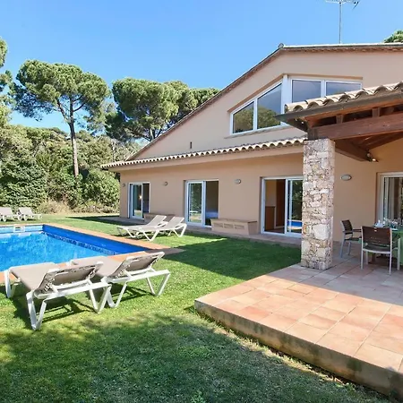 5 Bedroom House In With Private Pool And Garden Chalet *