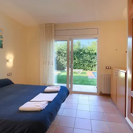 5 Bedroom House In With Private Pool And Garden Begur