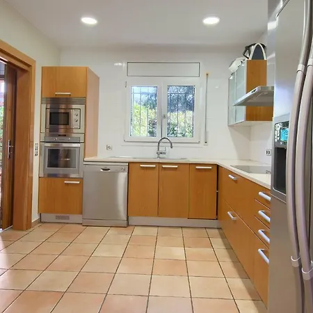5 Bedroom House In With Private Pool And Garden Chalet Begur