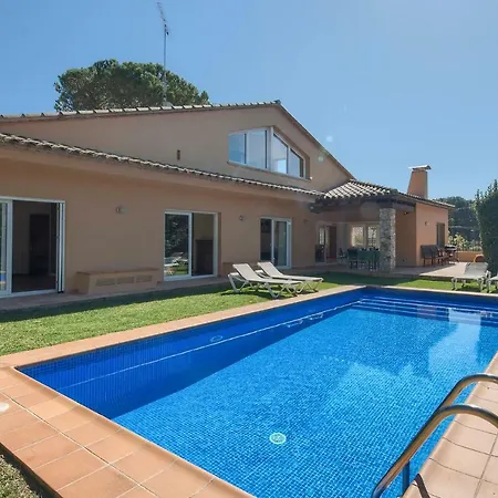 5 Bedroom House In With Private Pool And Garden Chalet Begur